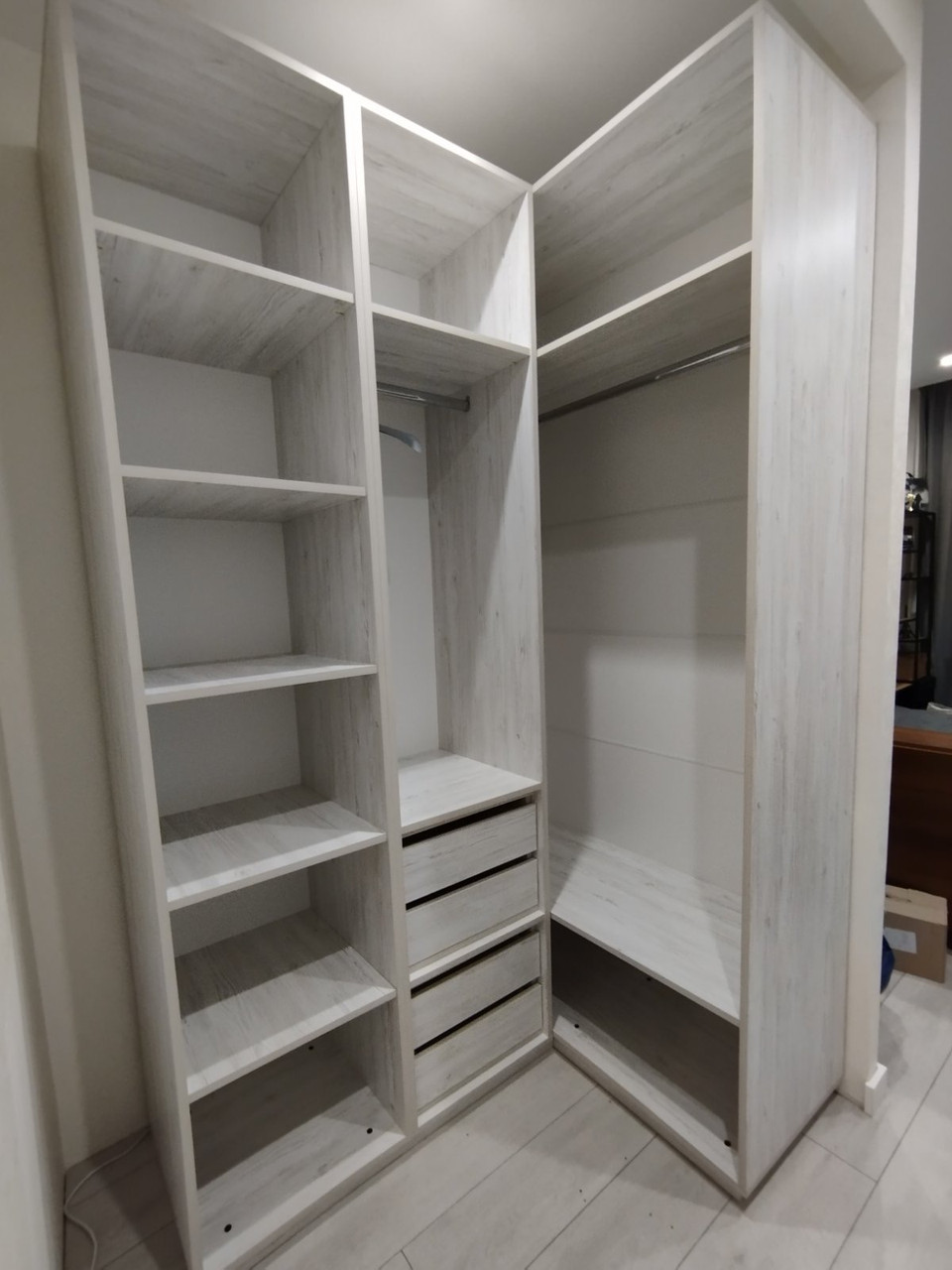 Гардеробна Престо кутова 150х110 см (Полиці, шухляди, Труба) Аляска, фото 1