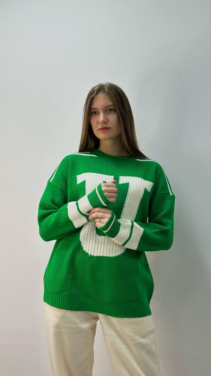 Жіночий стильний в'язаний светр з буквою зелений довгий вільний розмір 42-46