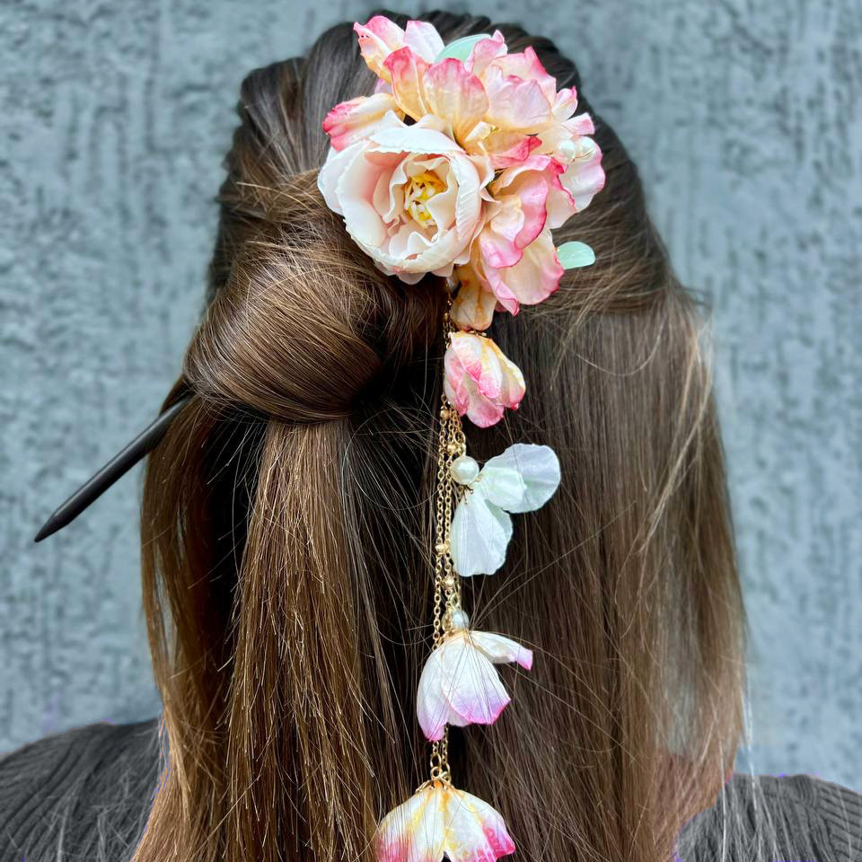 Шпилька для волосся на дерев'яній основі з підвісом "Прекрасні квіти", фото 1