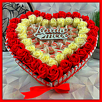 Подарунковий новорічний бокс із солодощами kinder для дівчини на свято Новий рік, подарункові бокси для дочки дівчині на Різдво