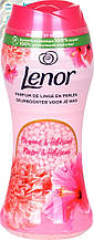 Парфумований кондиціонер для білизни в гранулах Lenor Peony&Hibiscus 210 г