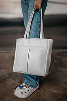 Жіноча сумка білого кольору для міста, стильний шопер із витонченою естетикою, гарний трендовий аксесуар