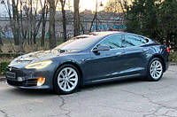 TESLA Model S75D аренда авто