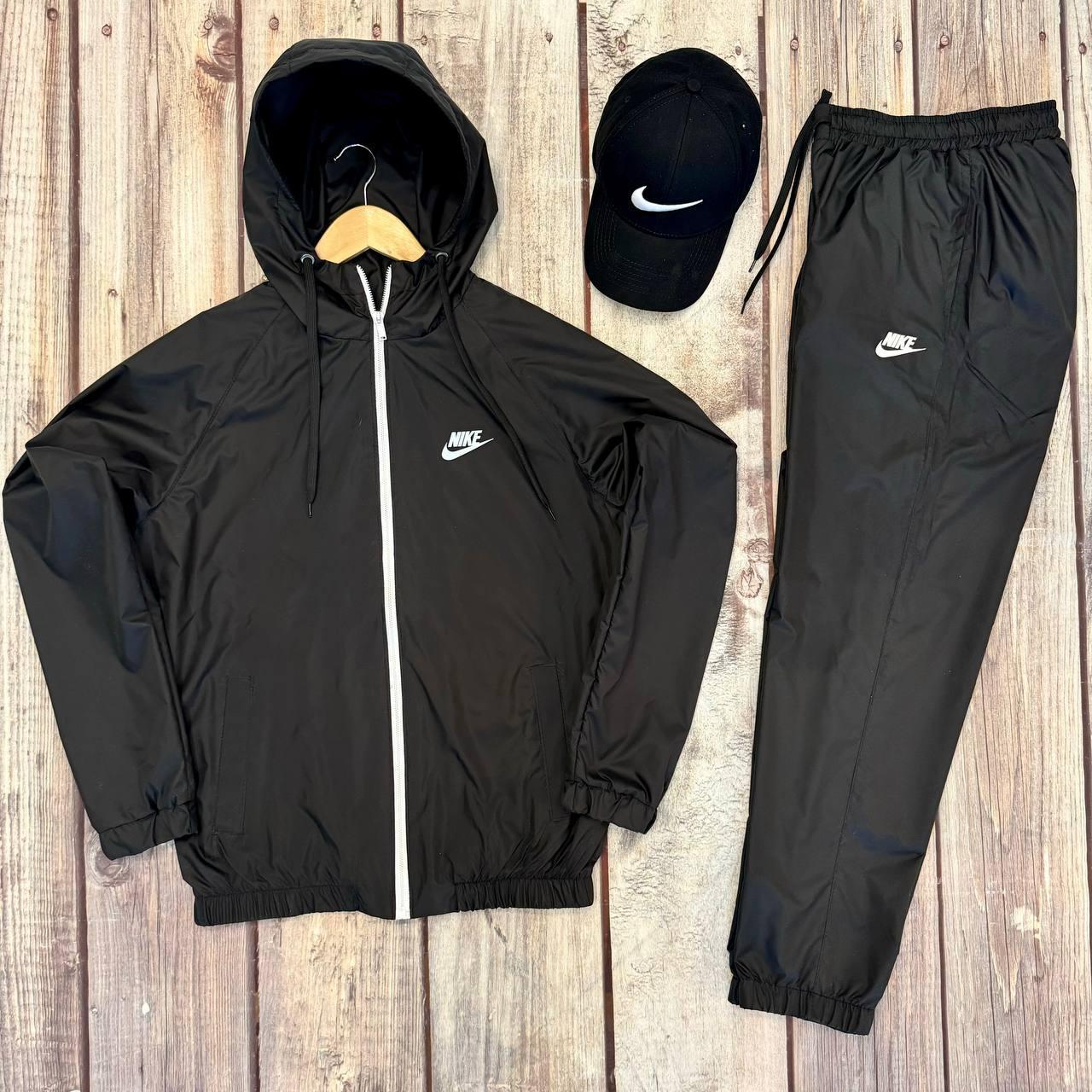 Спортивний чоловічий костюм Nike