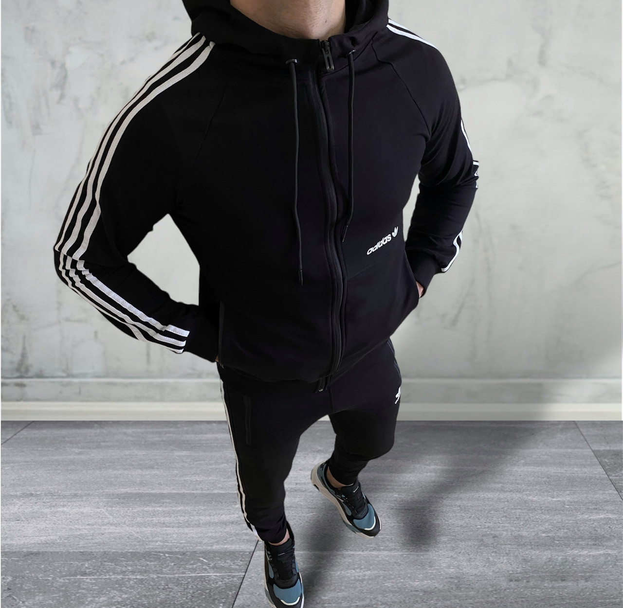Спортивний чоловічий костюм Adidas