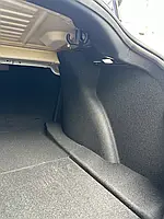 Крючок багажника Tesla Model 3