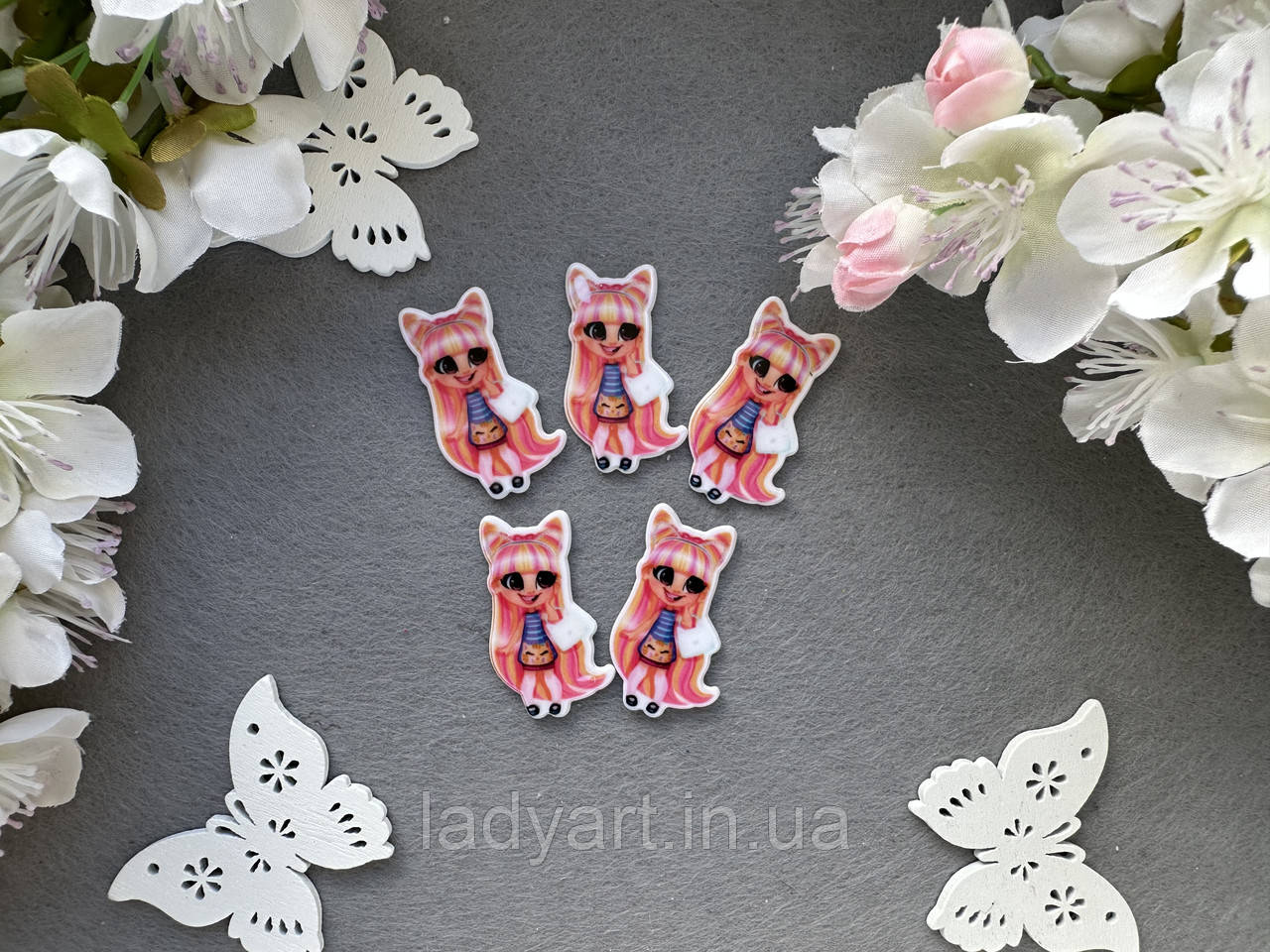 Кабошон "Кукла Hairdorables Кішка руденька" 3,8 см, 20 шт./пач. гуртом, фото 1