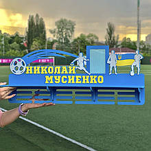 Поличка для кубків. Медальница футболістові. Тримач для медалей футбол. Холлдер футбол