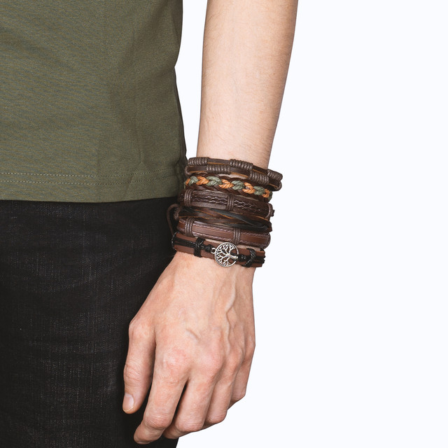 Набір з шести шкіряних браслетів коричневого кольору