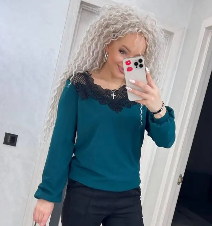 Нарядна блузка жіноча з мереживом літня смарагдова блуза з широкими рукавами стильна кофточка з довгим рукавом, фото 1