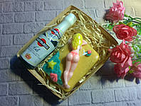 Подарочный набор сувенирного мыла Мартини и девушка на пляже Мыло ручной работы