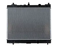Радиатор охлаждения Toyota Yaris 06-12 МКПП (NRF) 1640023170