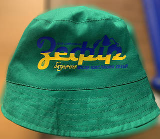 Панама с логотипо