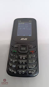 Кнопочний телефон 2E E180
