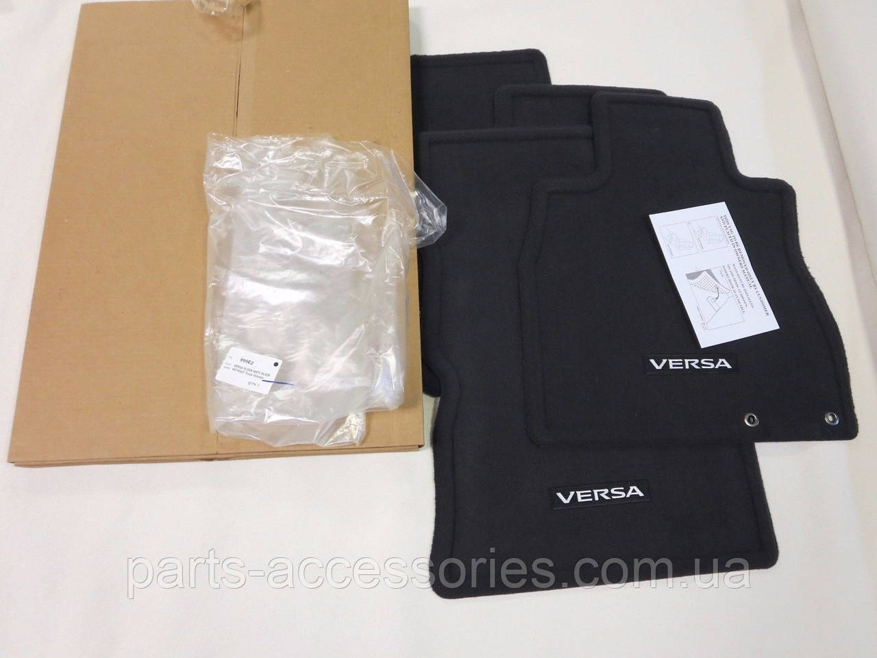 Nissan Versa 2012-2015 Килимки килими в салон велюрові чорні передні задні Нові Оригінал