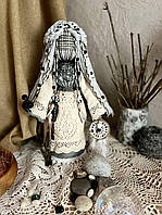 Авторская текстильная кукла для девочек ручной работы интерьерная Мотанка черно-белая 33 см