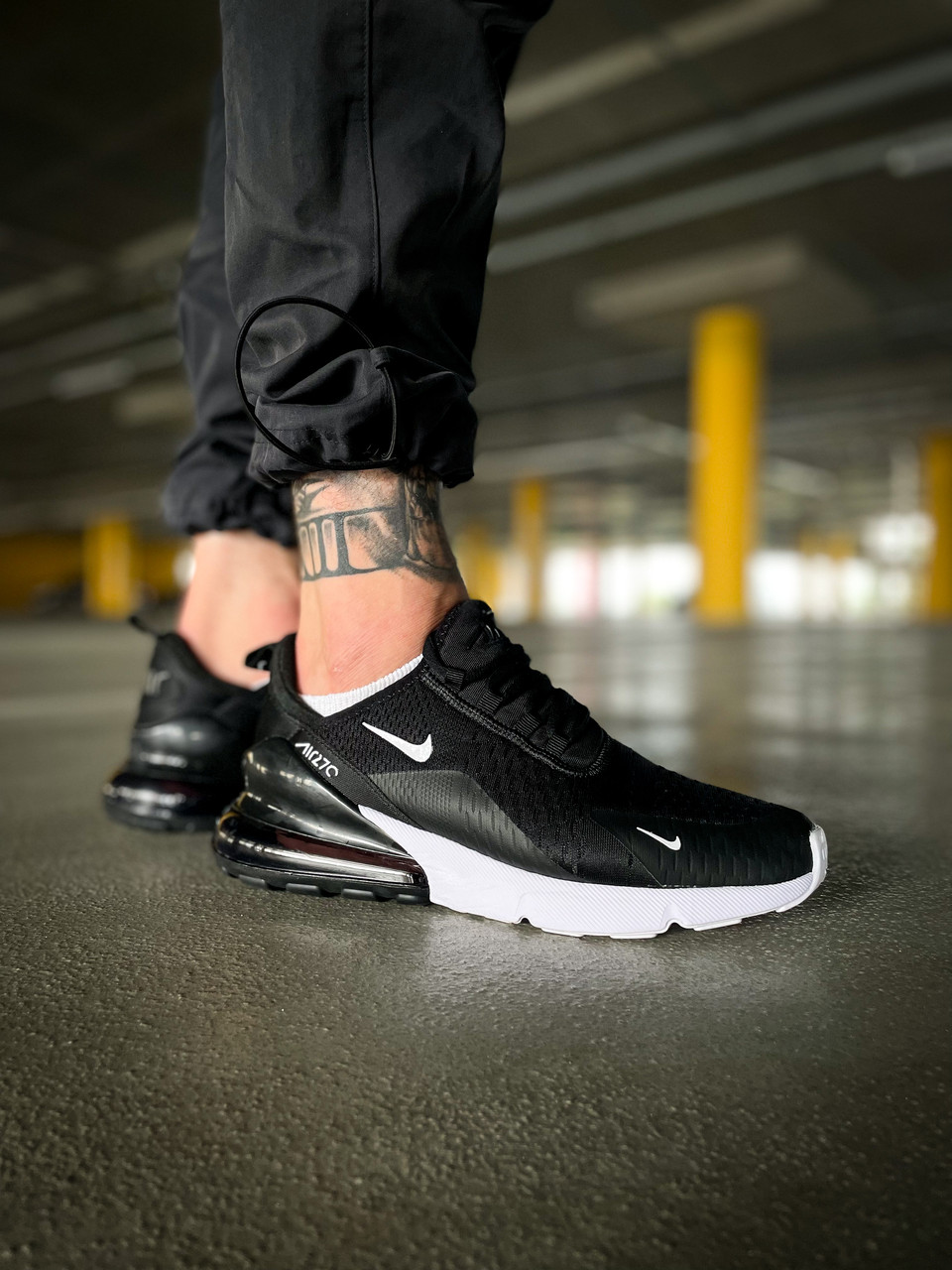 Кросівки чоловічі чорні Nike Air Max 270 Black/White (01288)