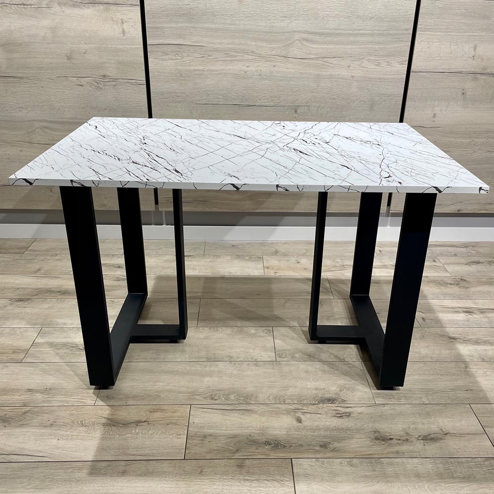 Стіл обідній з матовою стільницею Tenerife 120х80 см під білий мармур з чорними ніжками у вітальню, фото 1