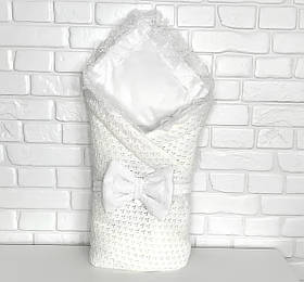 Конверт - ковдра з мереживним куточком демісезонний для виписки з пологового будинку Казка 85х85 см Lari Білий