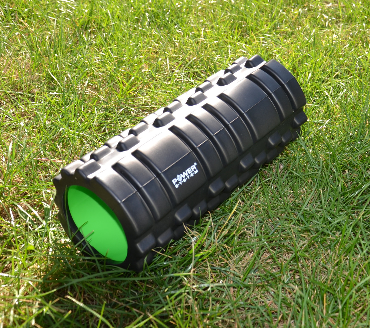 Масажний ролик (роллер) Power System PS-4050 Fitness Foam Roller Black/Green (33x15см.) - фото 4 - id-p2117535164