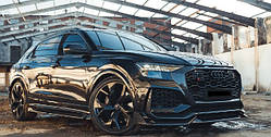 Обвіс Audi RS Q8