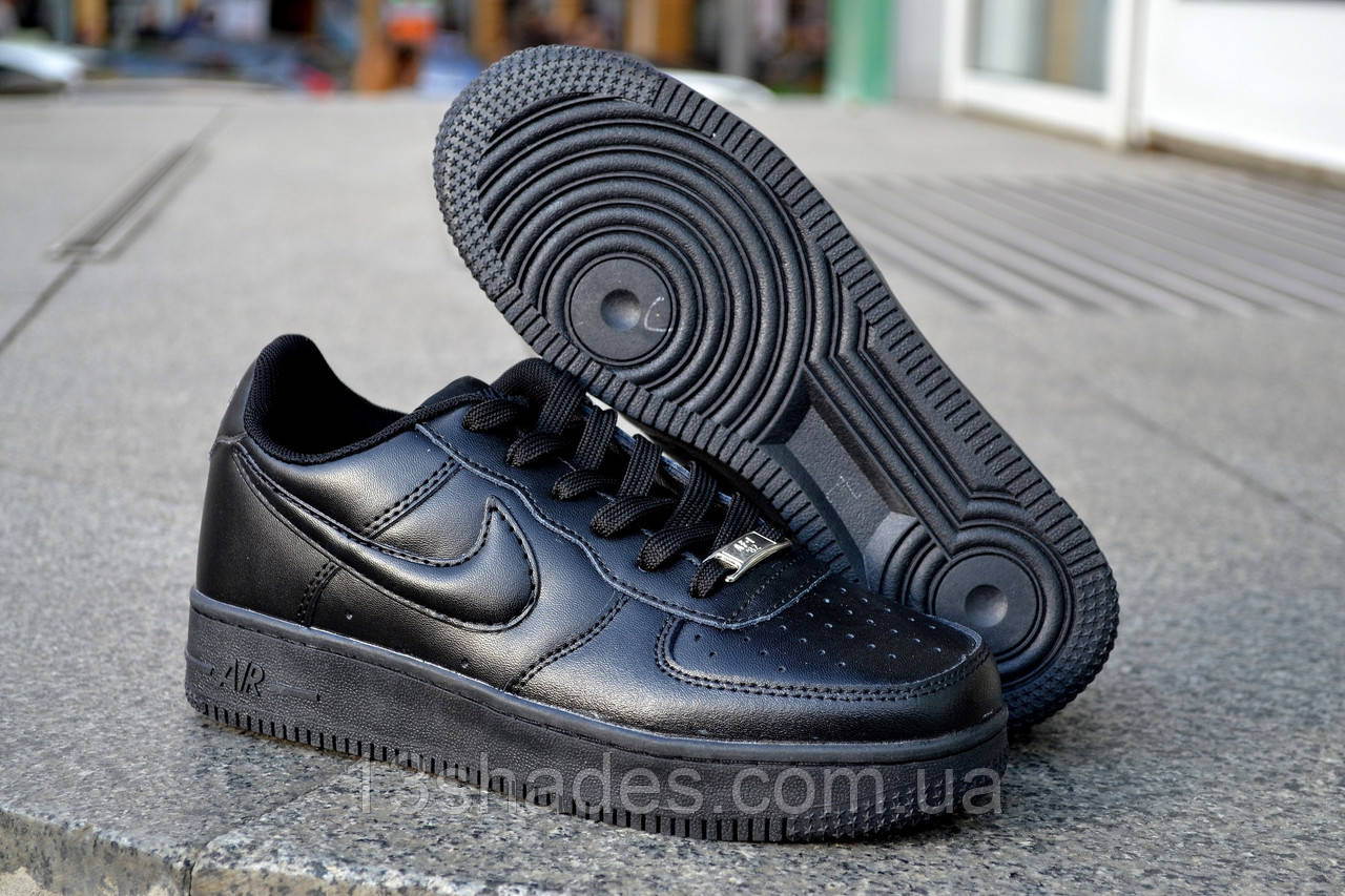 Кросівки жіночі Nike Air Max Force чорні низькі