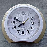 Часы будильник фигурной формы