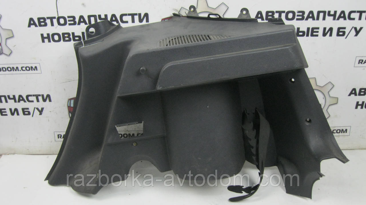 Обшивка багажника права Opel Corsa C (2000-2012) OE:09115232