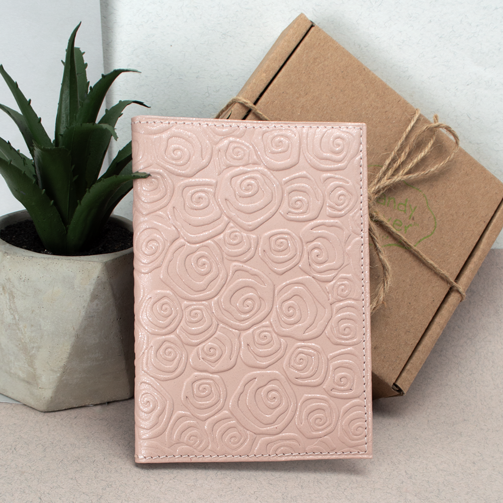 Обкладинка на паспорт шкіряна 07115 рожеві квіти
