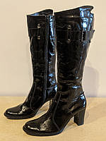 Женские кожаные зимние сапоги на каблуке 39 размер