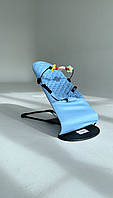 Дитячий шезлогн ( крісло-качалка) блакитний + дуга з іграшками у подарунок