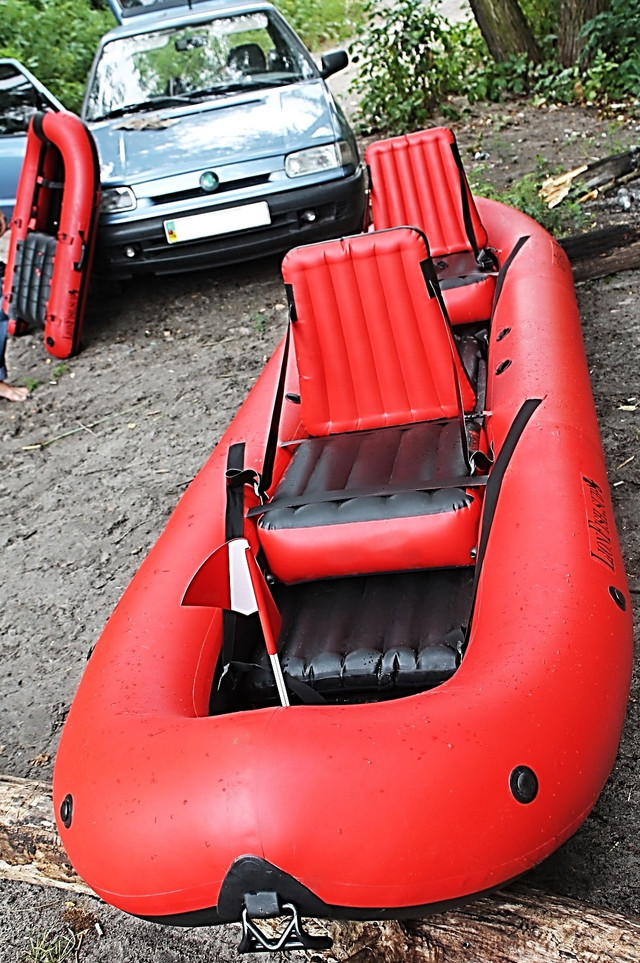 Крісло LionFish.sub Надувне Сидіння в Човен або Байдарку з Регулюванням Нахилу Спинки, Універсальне з ПВХ