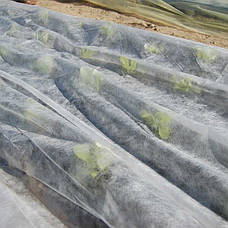 Агроволокно 23 г/м2 1,6 х 100м біле "АгроКремінь" щільне покривне агроволокно для розсади, фото 2