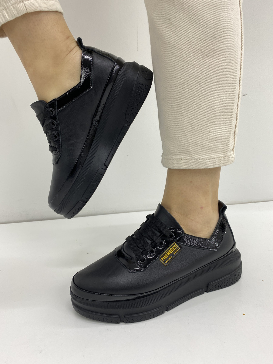 Кросівки жіночі GUERO G352-530-10-18 шкіряні чорні 36