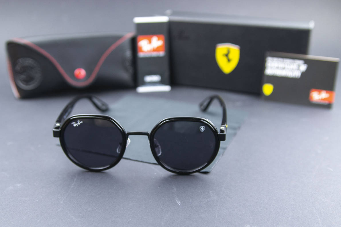 Сонцезахисні окуляри RAY BAN Ferrari поляризаційні UV400 (арт. 3703) чорна лінза/чорна оправа, фото 1