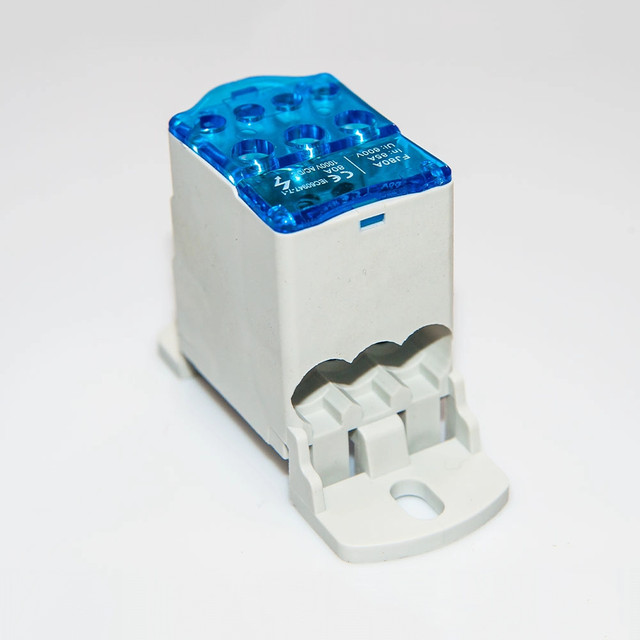 Распределительный блок на DIN рейку — купить от RS GROUP