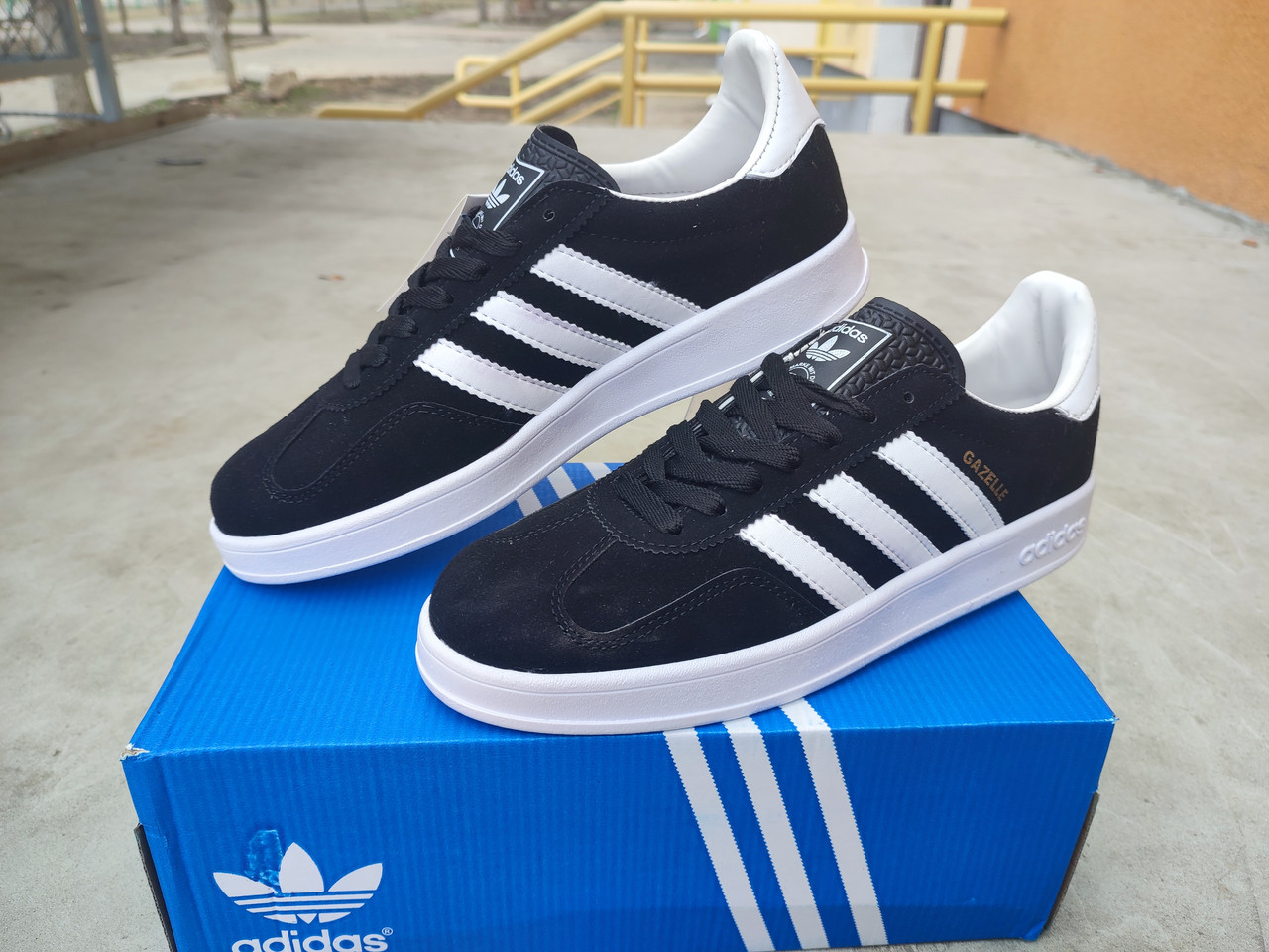 Кросівки чоловічі Adidas Gazelle Black White 40 (25,5 см)