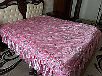 Покрывало атласное с рюшей розовое Покрывало 170*200*25 Атласное покрывало на двуспальную кровать