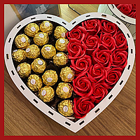 Подарочный бокс с конфетами Нежное Сердце с Розами и Ферреро Роше, Оригинальные подарки маме на 8 марта