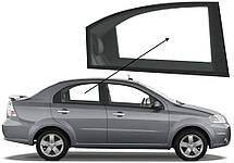 Бічне скло Chevrolet Aveo 2006-2011 задніх дверей праве