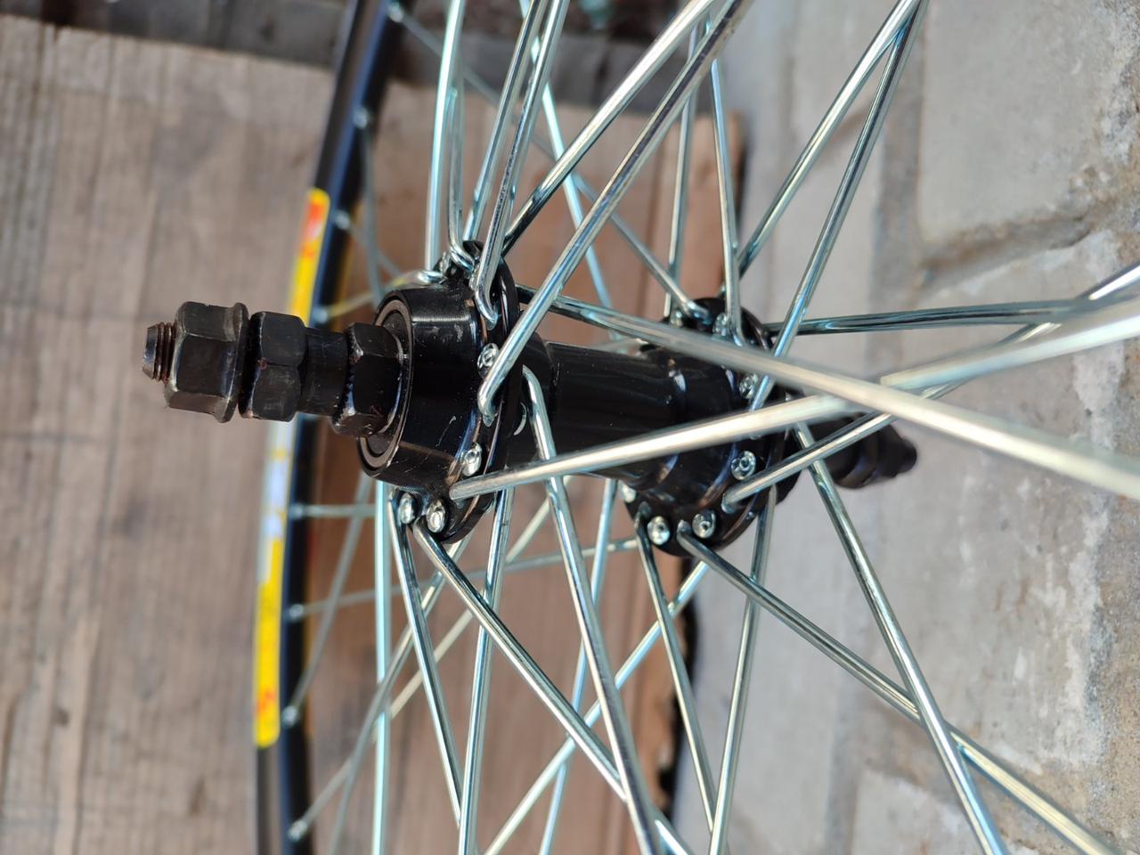 Колесо заднє на пром підшипнику 26 дюймів під вібрек гальма