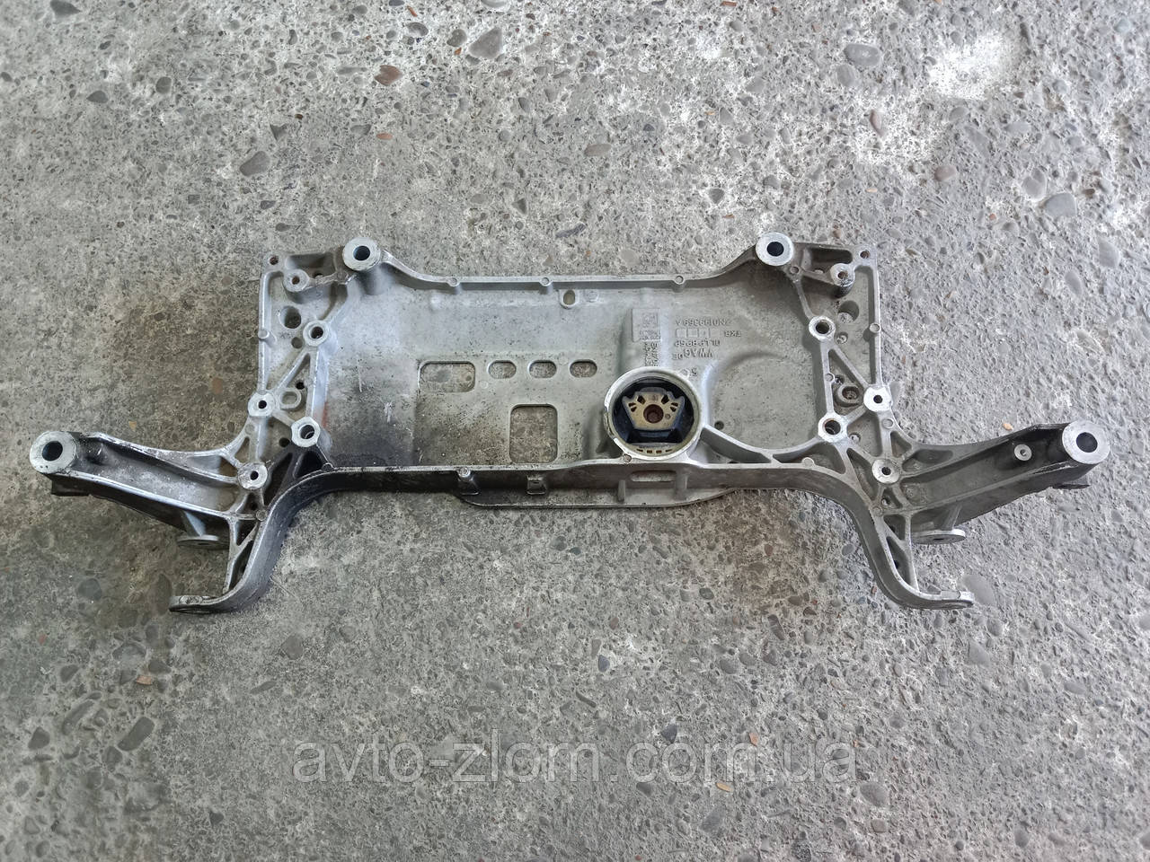 Передня балка, підрамник Volkswagen Passat B6, B7. Пасат Б6, Б7. 7N0199369A.