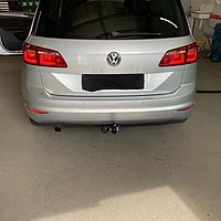 Фаркоп Volkswagen Golf VII Sportsvan 2014-2018 (Фольксваген Гольф Спортсван) польский на болтах