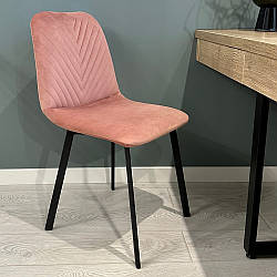 Рожеві стільці для кухні Viva з велюровою оббивкою на чорних металевих ніжках