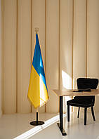 Набор для одного флага, флаг Украины атлас 90х135 см, держатель круглый, древко 2 м, наконечник "Тризуб"