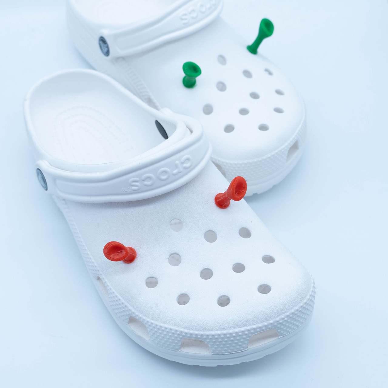 Джибітси на крокси Jibbitz Shrek's ears