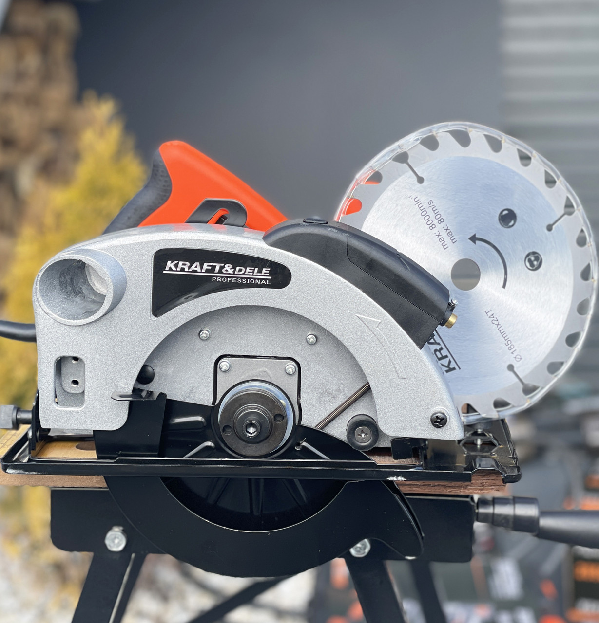 Ручна циркулярна пила 185 мм з лазером 2850W Kraft&Dele KD1719 Польща, фото 1