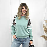 📌 Стильний Жіночий Світшот з леопардовими вставками 50-52 розмір | Модна кофта двонитка | Худі | Батал, фото 9