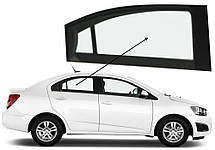 Бічне скло Chevrolet Aveo 2011-2022 задніх дверей праве