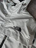Чоловіча куртка вітровка The North Face M1830 світло-сіра, фото 4